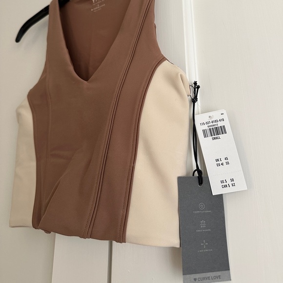 NWT Abercrombie & Fitch Curve Love Workout Top - Picture 2 of 4